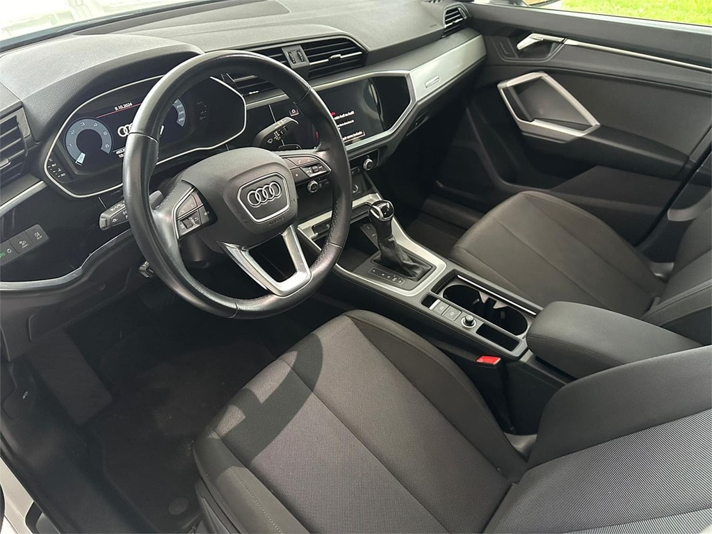 Foto 5 AUDI Q3 Advanced 35 TDI quattro 110kW 150CV 5p.