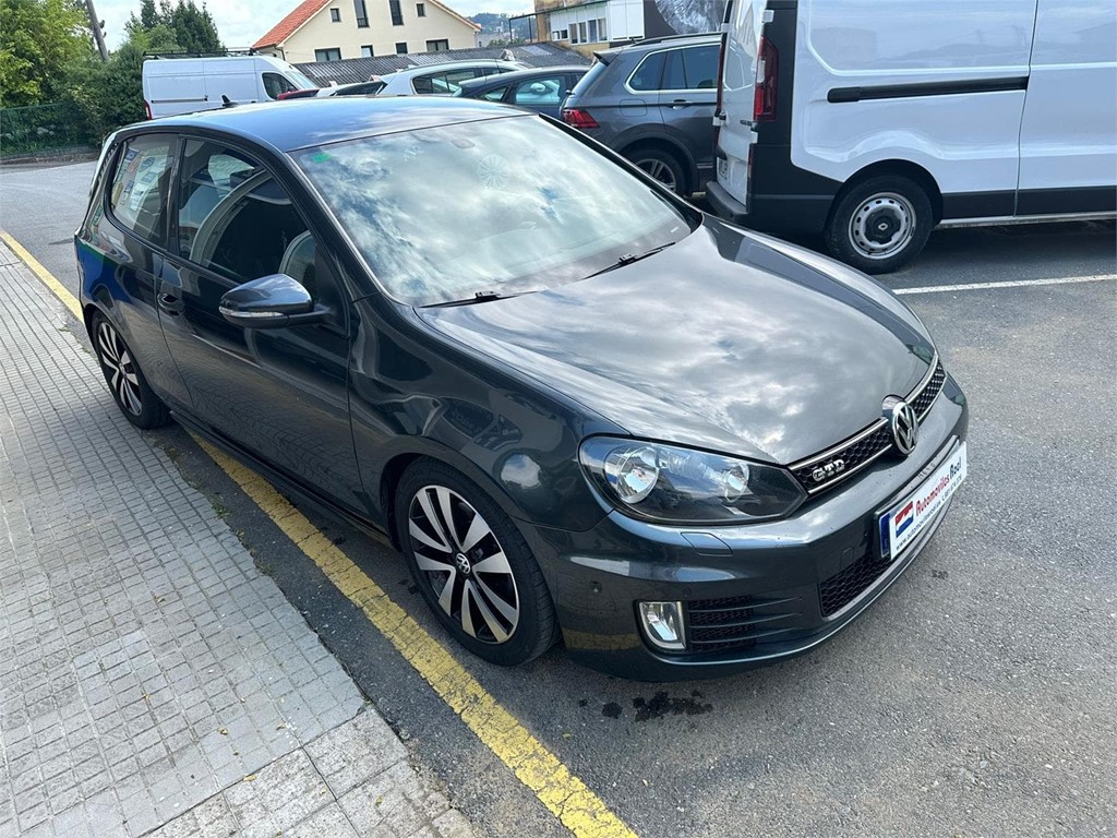 Foto 2 VOLKSWAGEN Golf 2.0 TDI 170cv GTD 3p.